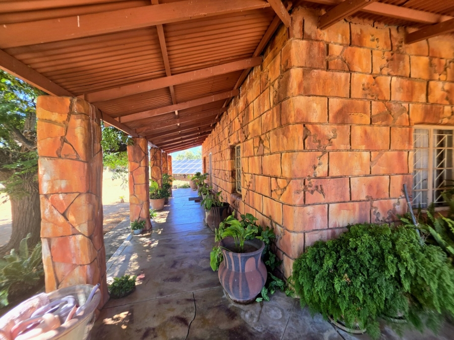 Commercial Property for Sale in Olifantshoek Rural Northern Cape